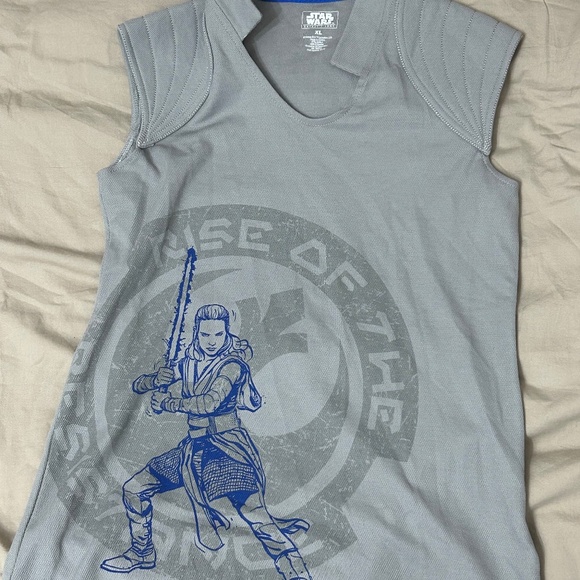Galaxy’s Edge Rey Shirt - Picture 1 of 3